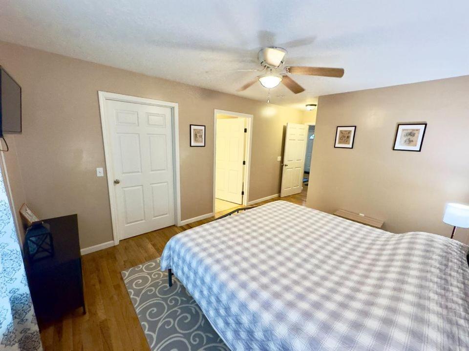Cozy 2 Bedroom Townhouse Near Lake And Restaurants Guntersville Bagian luar foto