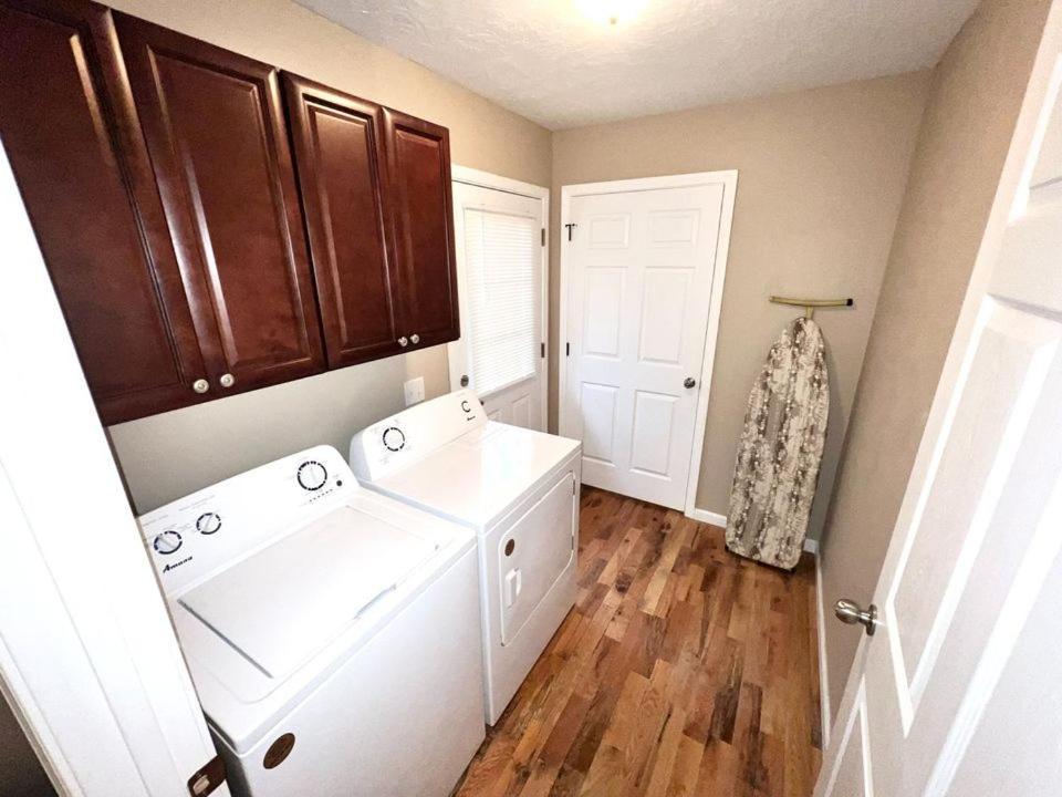 Cozy 2 Bedroom Townhouse Near Lake And Restaurants Guntersville Bagian luar foto